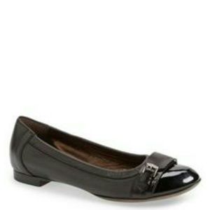 AGL Attilio Giusti Leombruni

Ballet Flats
